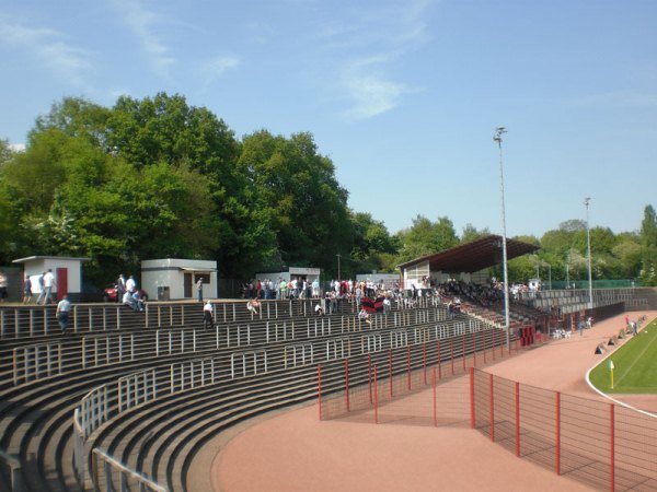 Hermann-Neuberger-Stadion