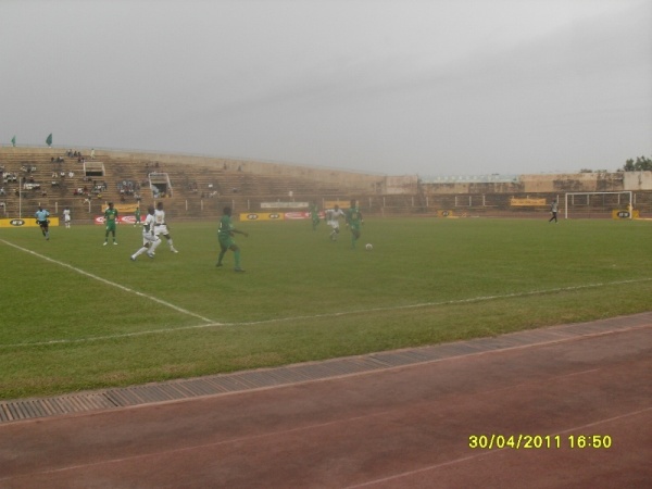 Stade Omnisport Roumdé Adjia